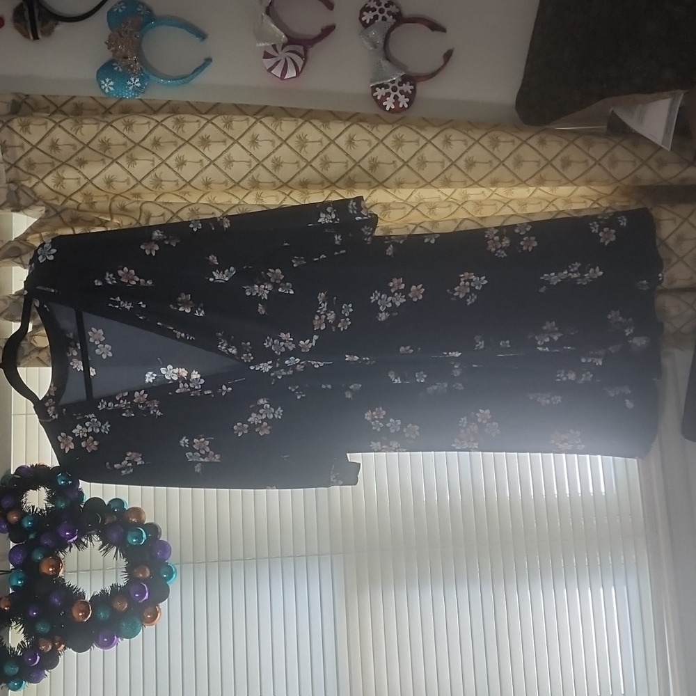Torrid Size 2 (16) wrap flower dress